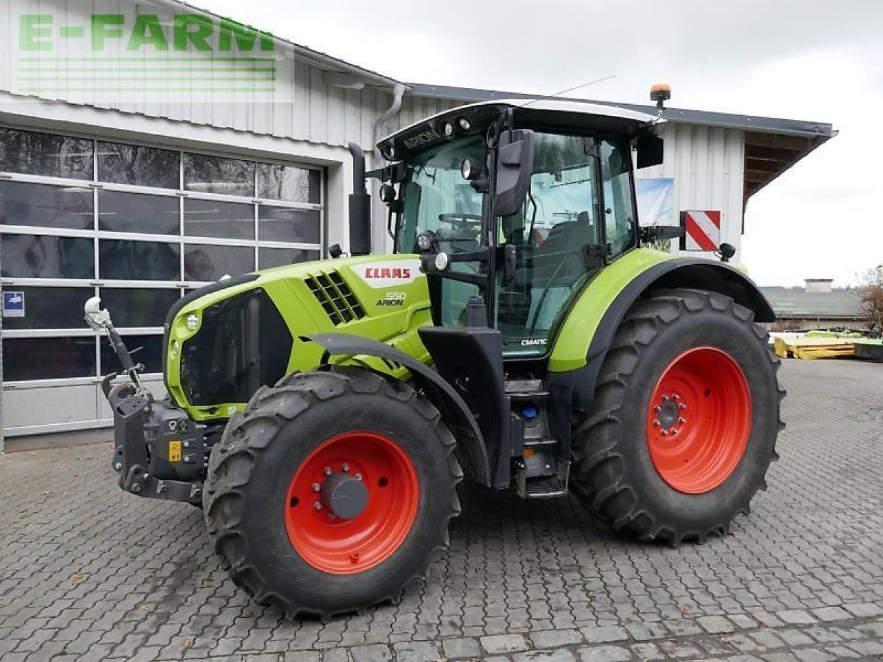 CLAAS arion 550 cmatic cebis CMATIC CEBIS - Tracteur agricole: photos 1 CLAAS arion 550 cmatic cebis CMATIC CEBIS - Tracteur agricole: photos 1