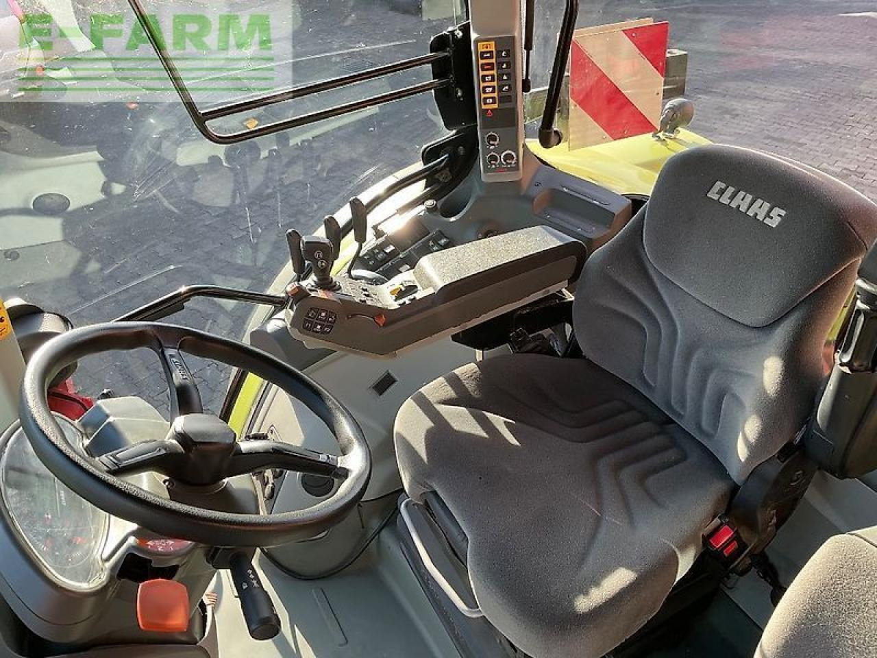 Tracteur agricole CLAAS arion 610: photos 11