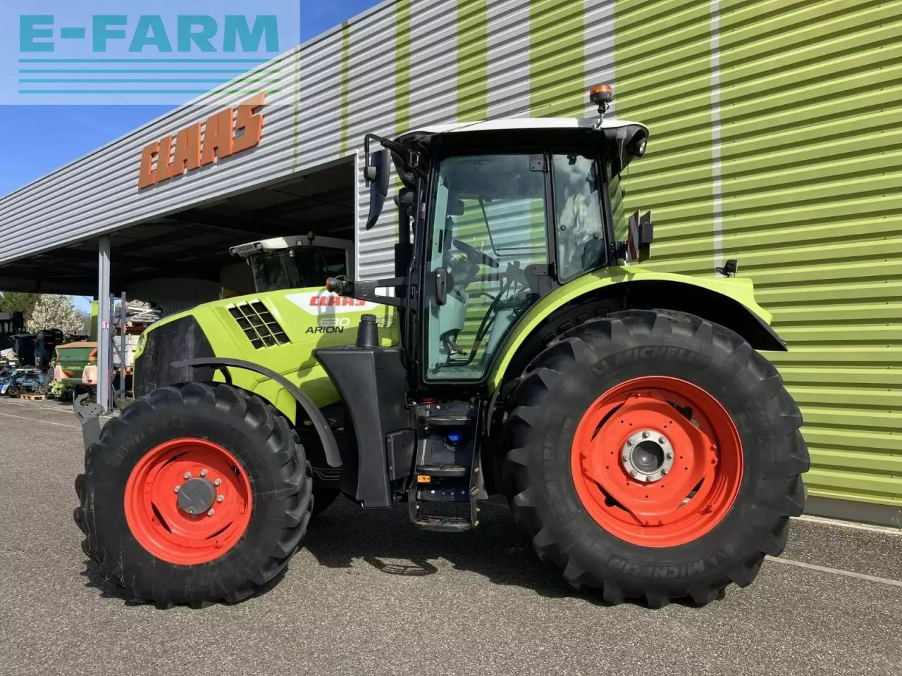 CLAAS arion 630 cis electropilot CIS - Tracteur agricole: photos 2 CLAAS arion 630 cis electropilot CIS - Tracteur agricole: photos 2