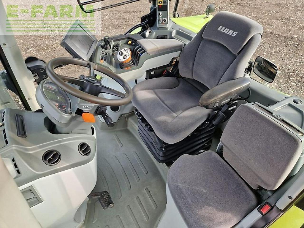 CLAAS arion 640 cebis CEBIS - Tracteur agricole: photos 4 CLAAS arion 640 cebis CEBIS - Tracteur agricole: photos 4