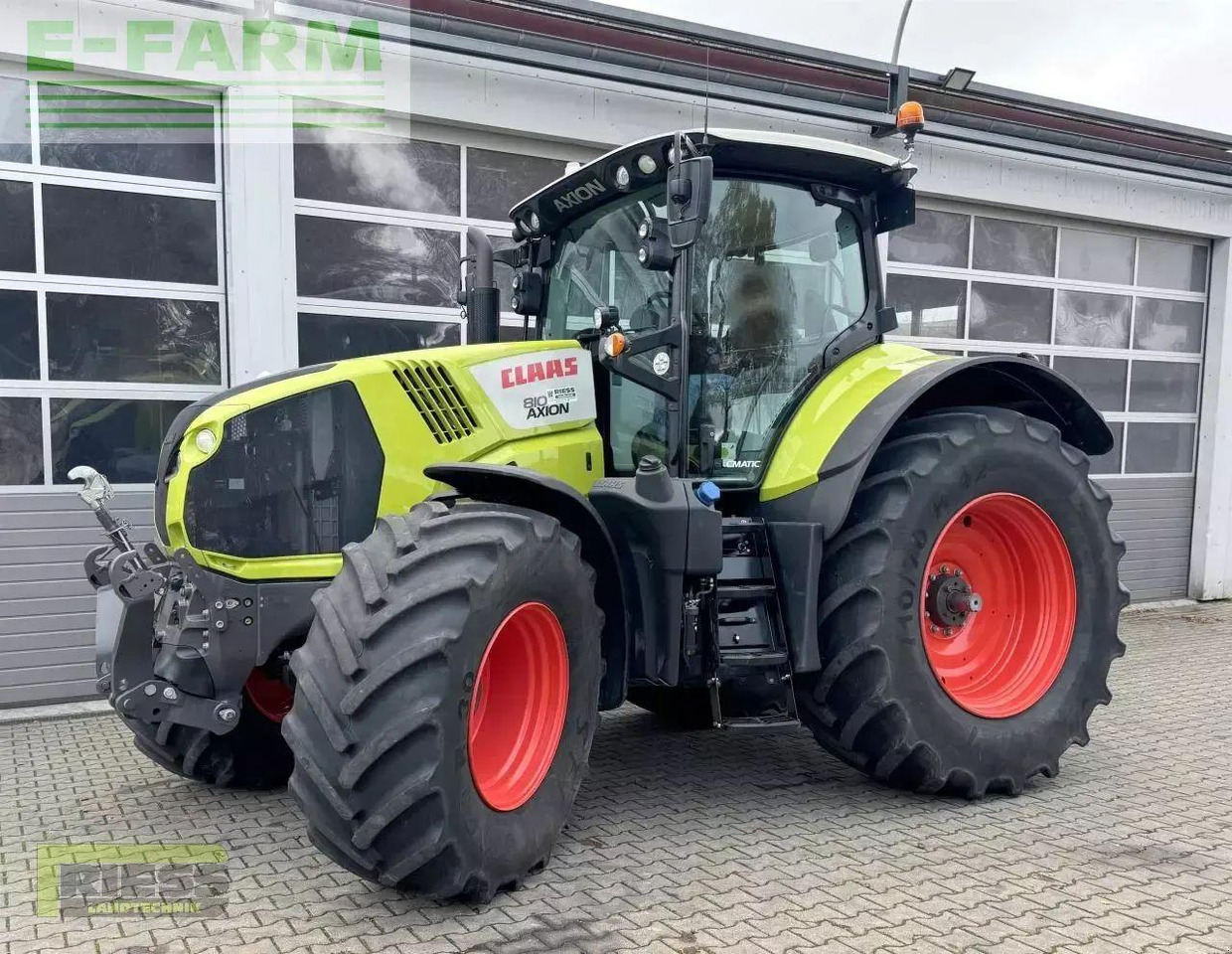 CLAAS axion 810 cebis cmatic 4f a41 CMATIC CEBIS - Tracteur agricole: photos 1 CLAAS axion 810 cebis cmatic 4f a41 CMATIC CEBIS - Tracteur agricole: photos 1