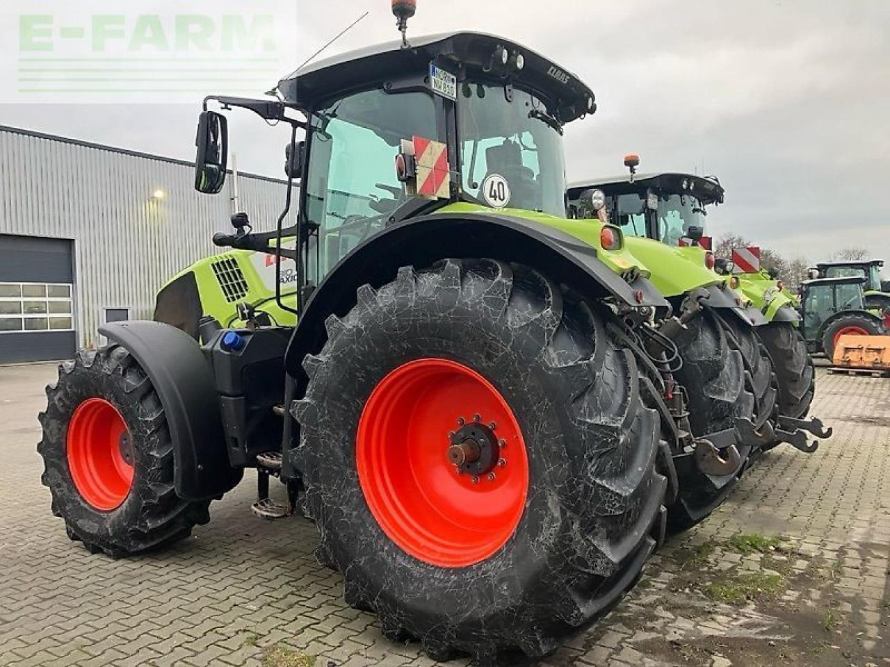 CLAAS axion 810 cis+ cm - Tracteur agricole: photos 4 CLAAS axion 810 cis+ cm - Tracteur agricole: photos 4