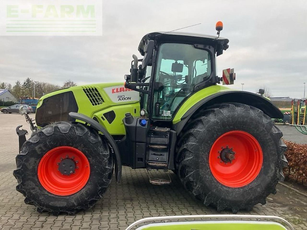 CLAAS axion 810 cis+ cm - Tracteur agricole: photos 1 CLAAS axion 810 cis+ cm - Tracteur agricole: photos 1