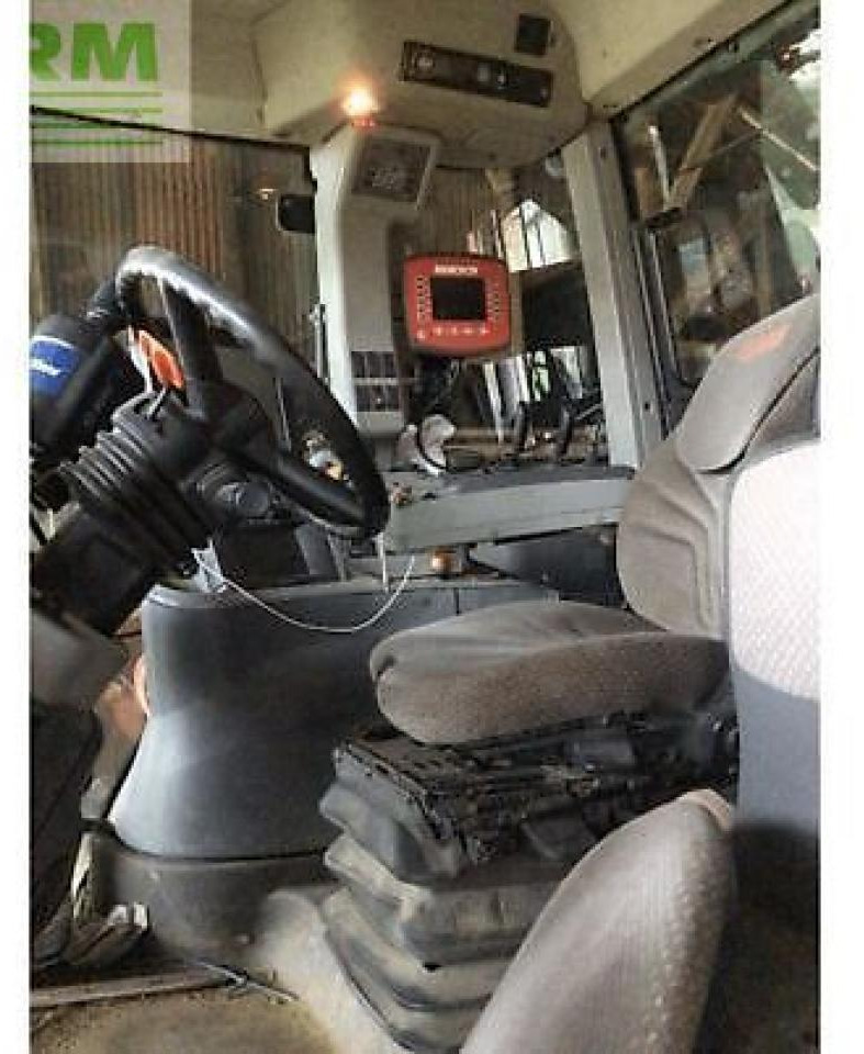 CLAAS axion 810 cmatic CMATIC - Tracteur agricole: photos 4 CLAAS axion 810 cmatic CMATIC - Tracteur agricole: photos 4