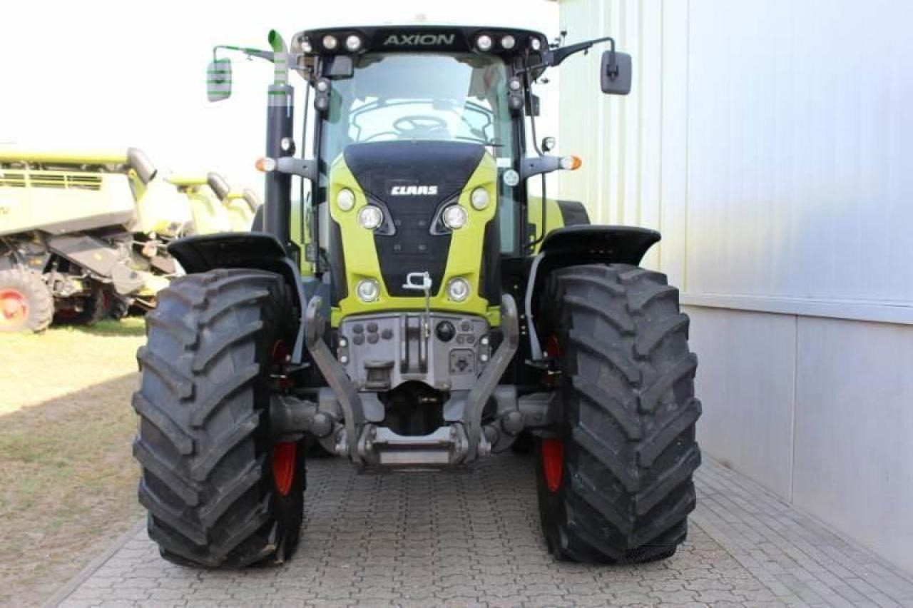 CLAAS axion 810 cmatic CMATIC - Tracteur agricole: photos 2 CLAAS axion 810 cmatic CMATIC - Tracteur agricole: photos 2