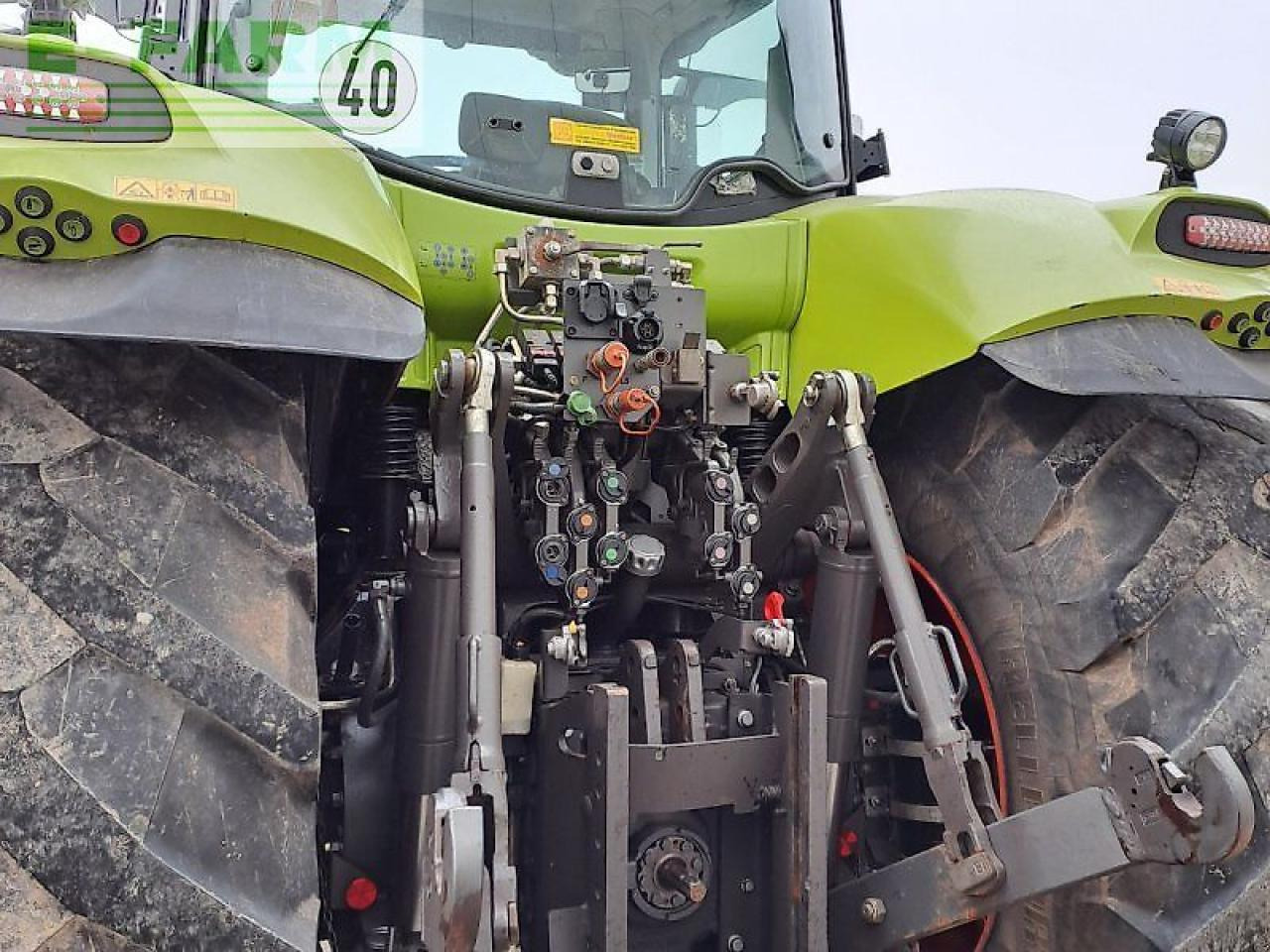 CLAAS axion 870 c-matic CMATIC - Tracteur agricole: photos 3 CLAAS axion 870 c-matic CMATIC - Tracteur agricole: photos 3