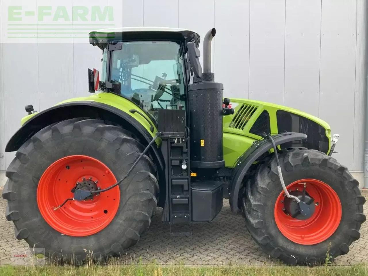 CLAAS axion 950 cmatic - Tracteur agricole: photos 1 CLAAS axion 950 cmatic - Tracteur agricole: photos 1
