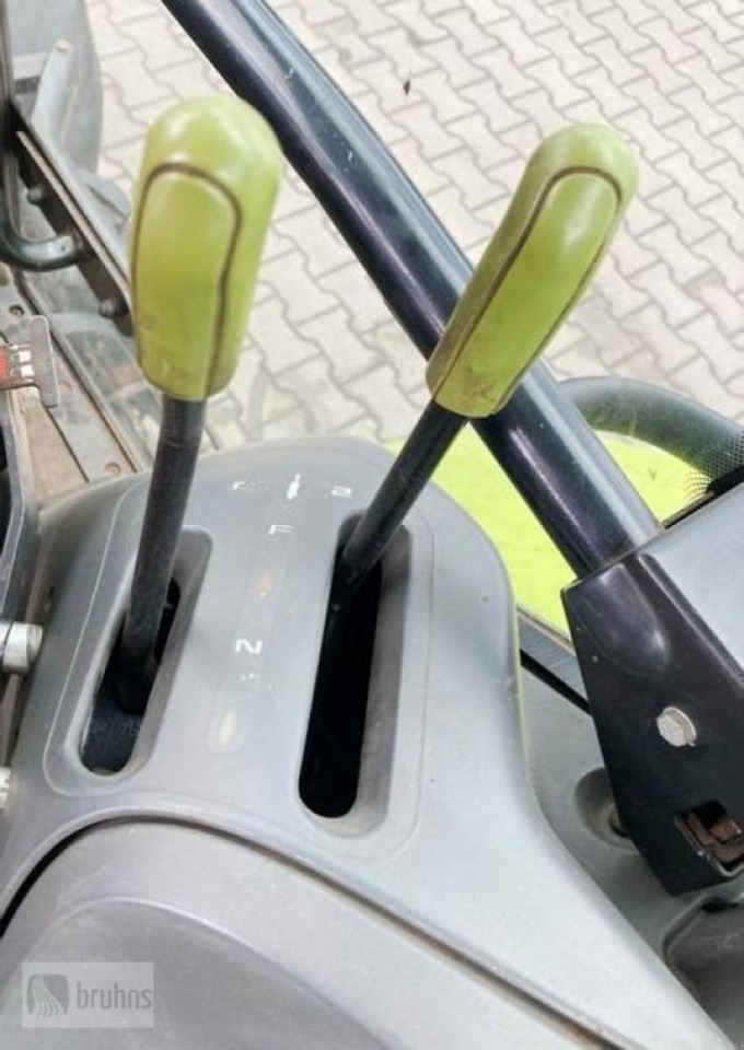 Tracteur agricole CLAAS axos 320 mit stoll frontlader: photos 16