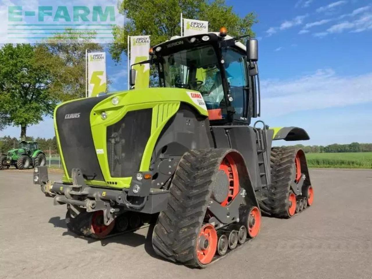CLAAS claas xerion 5000 trac ts TRAC TS - Tracteur agricole: photos 1 CLAAS claas xerion 5000 trac ts TRAC TS - Tracteur agricole: photos 1