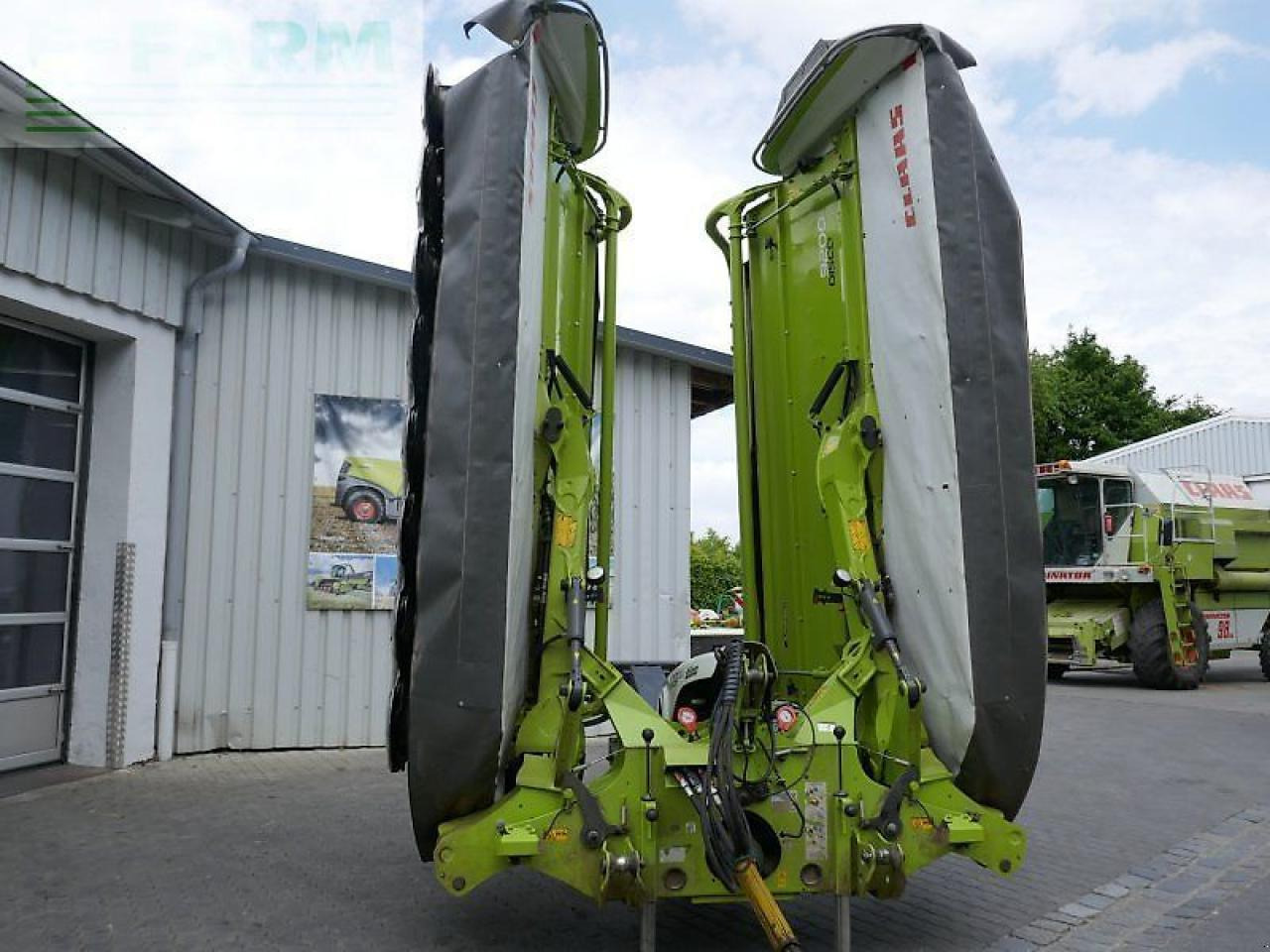 CLAAS disco 9200 c auto swather - Faucheuse: photos 1 CLAAS disco 9200 c auto swather - Faucheuse: photos 1
