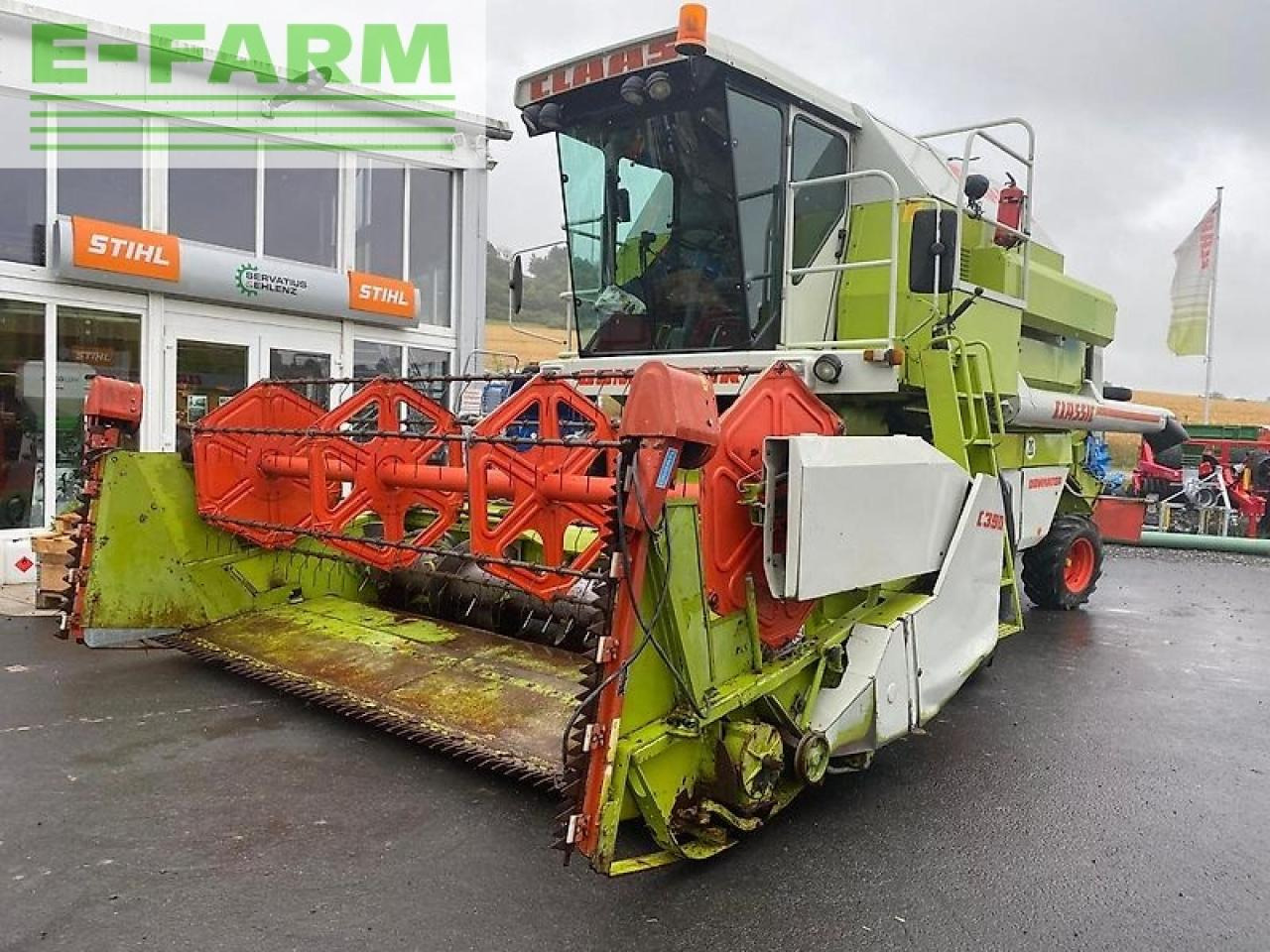 CLAAS dominator 88 - Moissonneuse-batteuse: photos 2 CLAAS dominator 88 - Moissonneuse-batteuse: photos 2