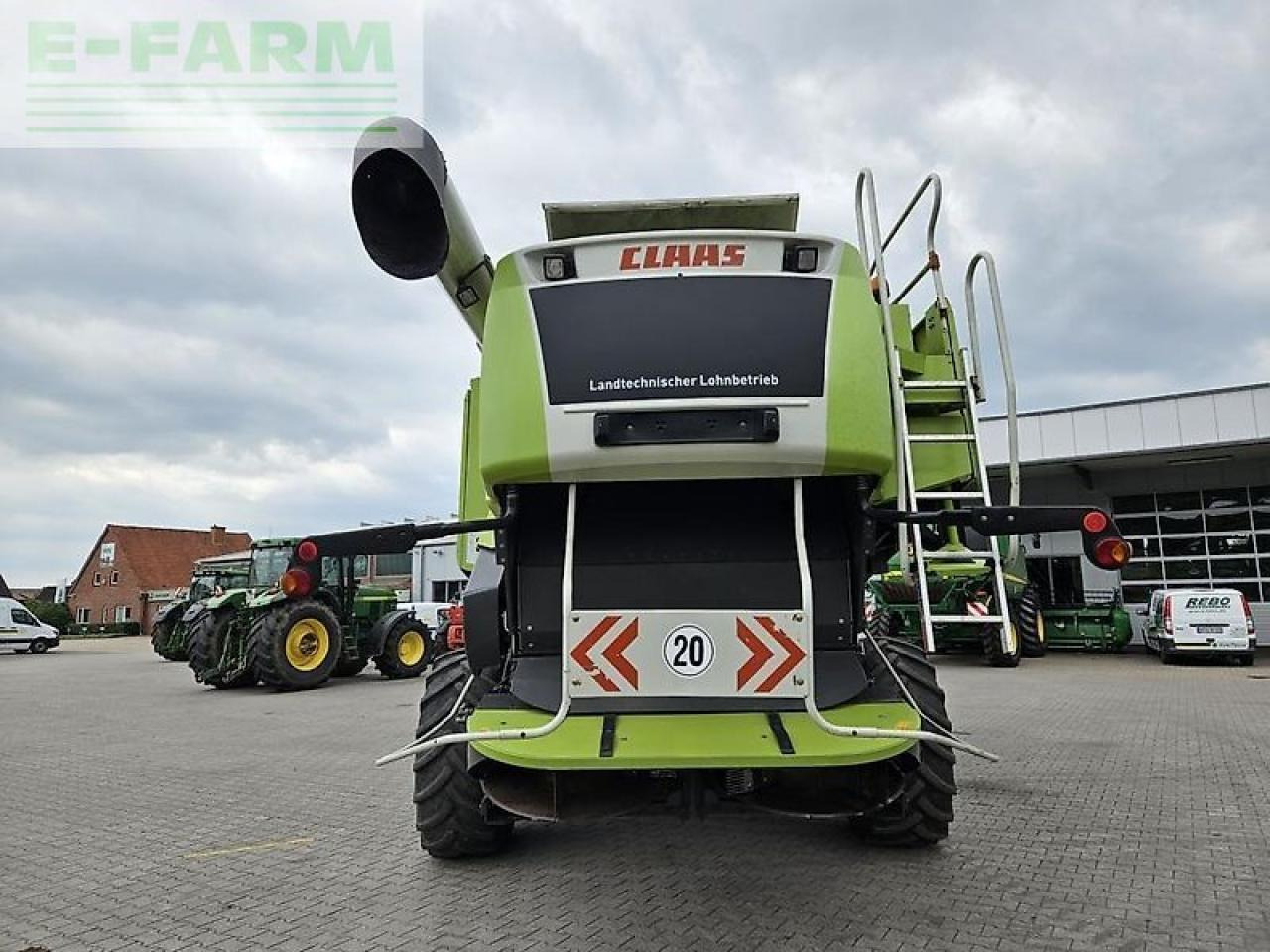 CLAAS lexion 580 tt plus - Moissonneuse-batteuse: photos 5 CLAAS lexion 580 tt plus - Moissonneuse-batteuse: photos 5