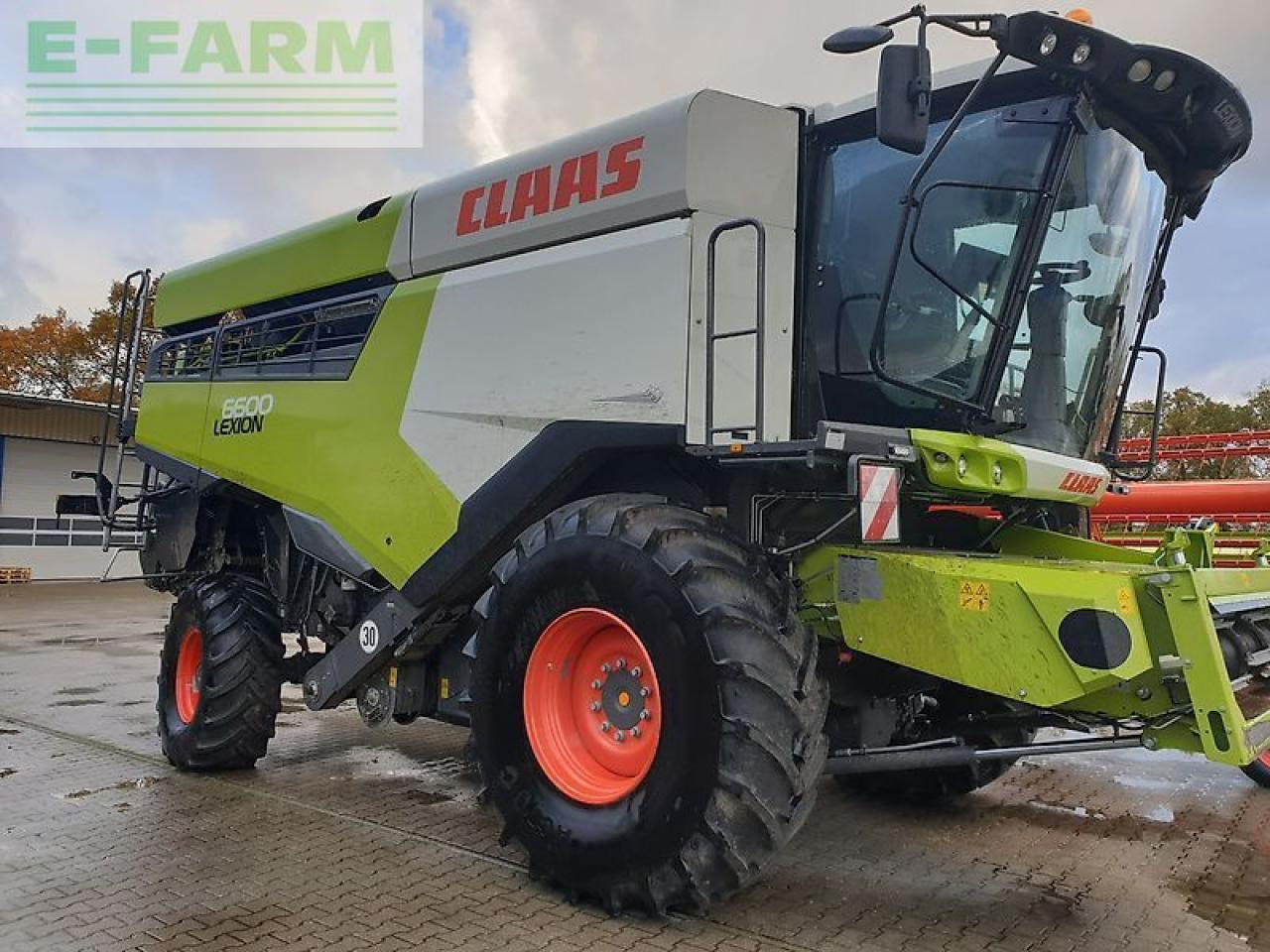 CLAAS lexion 6600 +vario 930 - Moissonneuse-batteuse: photos 1 CLAAS lexion 6600 +vario 930 - Moissonneuse-batteuse: photos 1