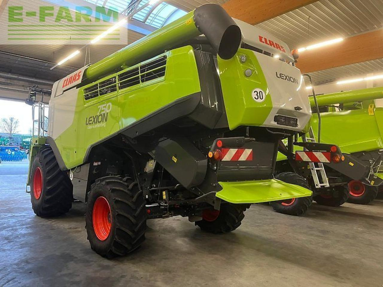 CLAAS lexion 750 - Moissonneuse-batteuse: photos 3 CLAAS lexion 750 - Moissonneuse-batteuse: photos 3