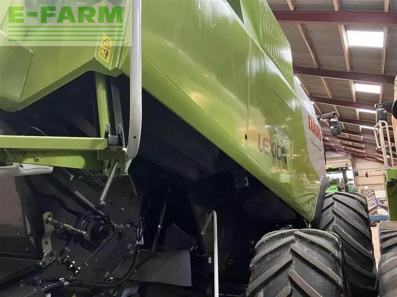 Moissonneuse-batteuse CLAAS lexion 760 4 wd: photos 7