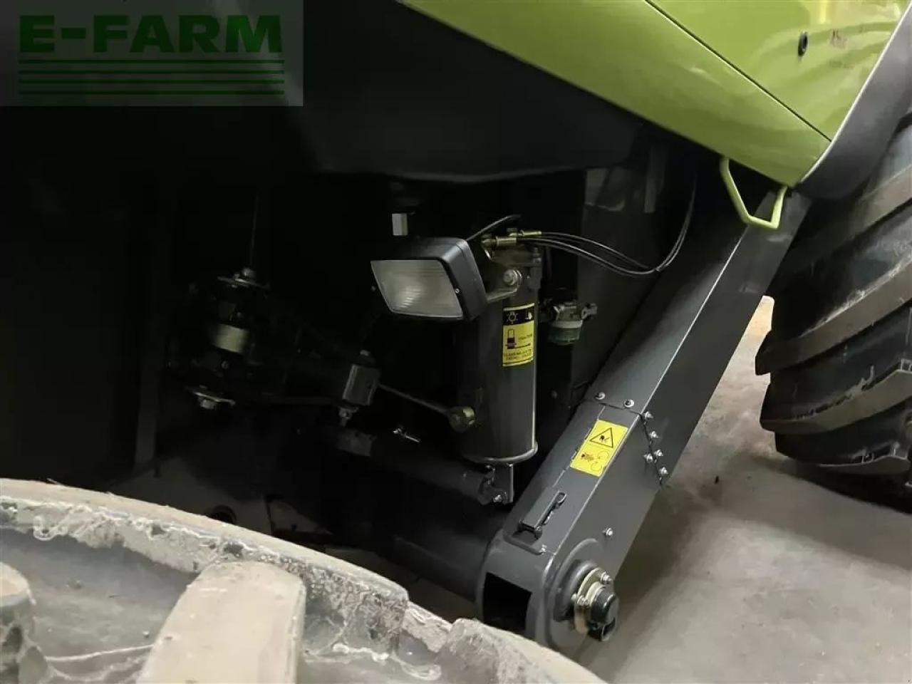 Moissonneuse-batteuse CLAAS lexion 760 4 wd: photos 11