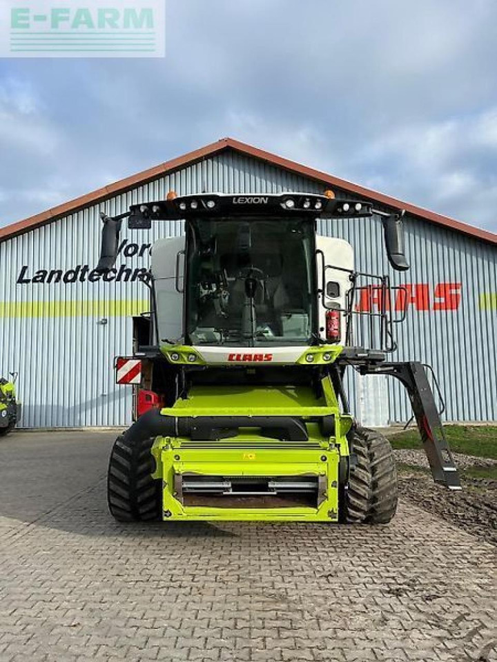CLAAS lexion 8700 tt - Moissonneuse-batteuse: photos 2 CLAAS lexion 8700 tt - Moissonneuse-batteuse: photos 2