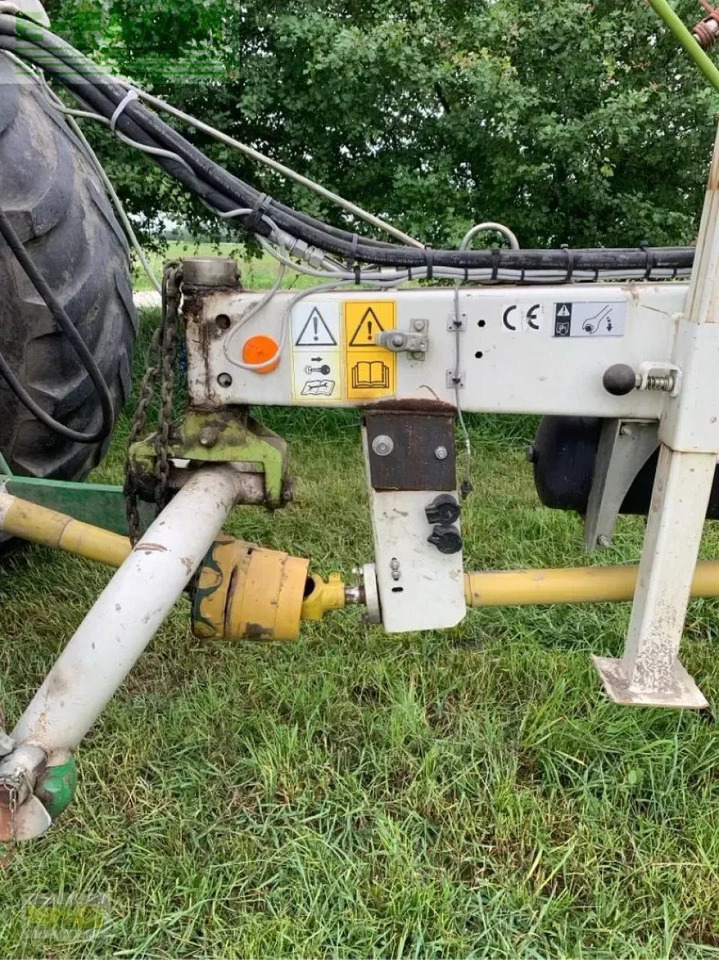 CLAAS liner 3000 - Faneuse: photos 4 CLAAS liner 3000 - Faneuse: photos 4