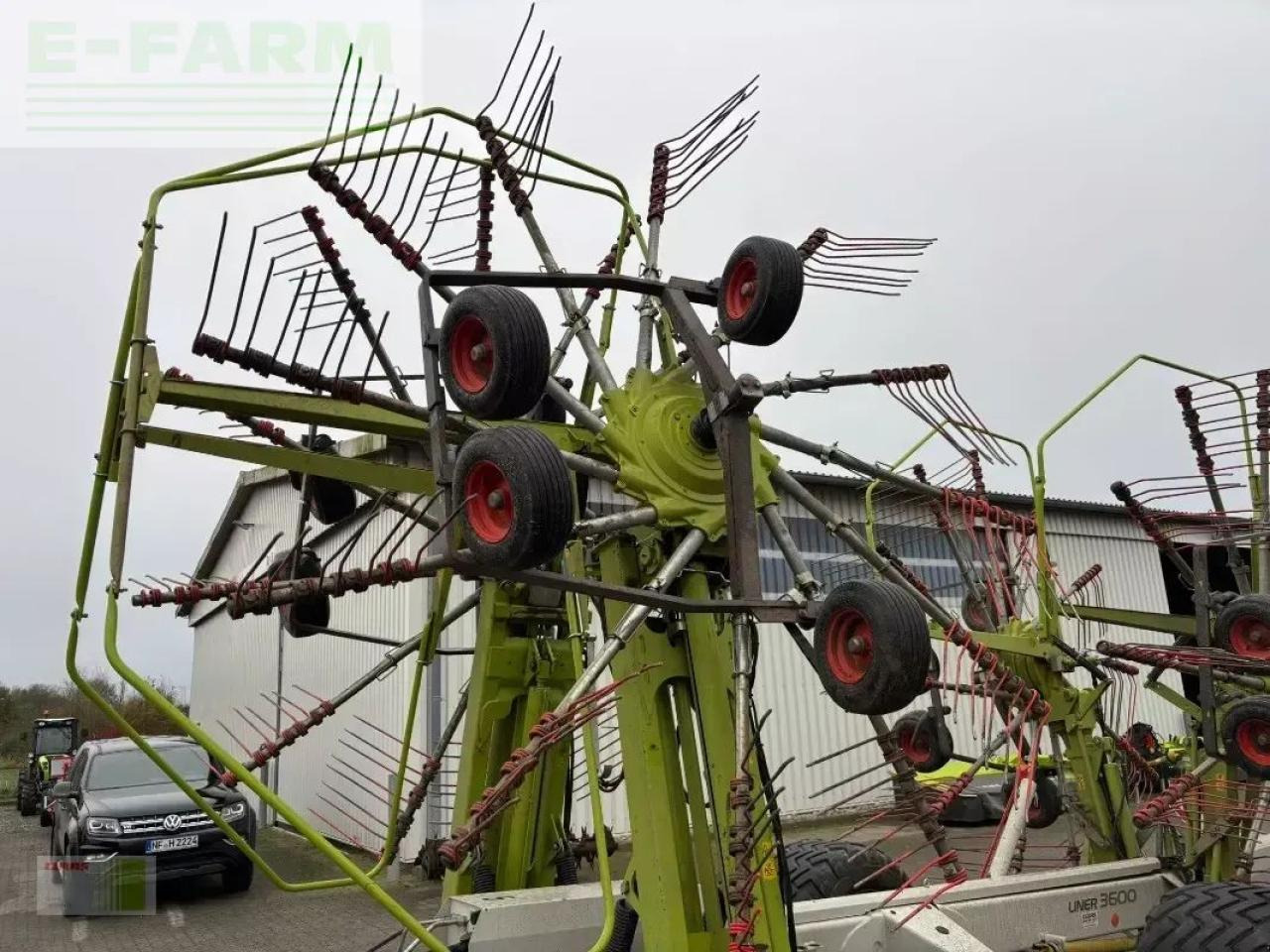 CLAAS liner 3600 comfort - Faneuse: photos 4 CLAAS liner 3600 comfort - Faneuse: photos 4