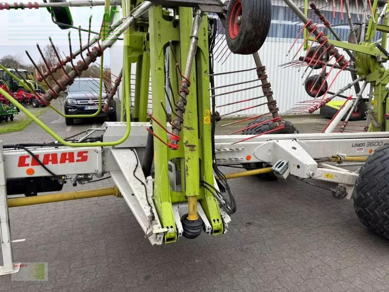 Faneuse CLAAS liner 3600 comfort: photos 25