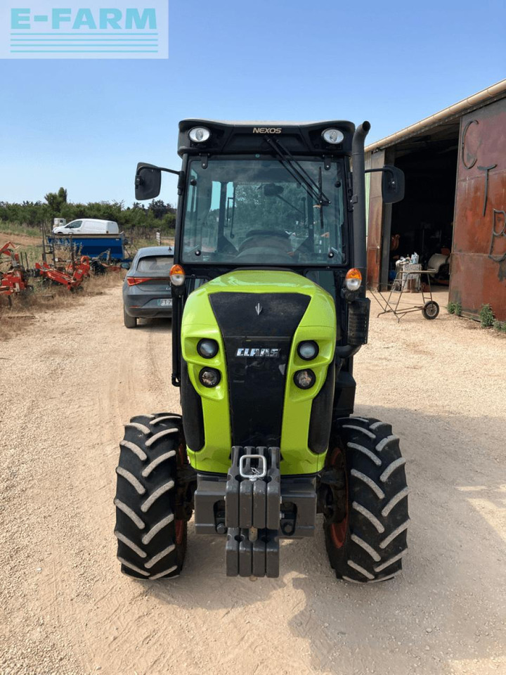 CLAAS nexos 230 m - Tracteur agricole: photos 3 CLAAS nexos 230 m - Tracteur agricole: photos 3