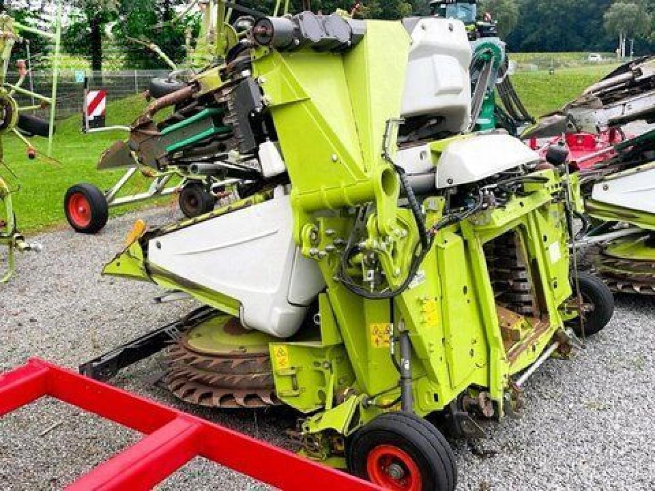 CLAAS orbis 750 ac auto contour, 10-reiher, für jaguar - Accessoire aux ensileuses: photos 4 CLAAS orbis 750 ac auto contour, 10-reiher, für jaguar - Accessoire aux ensileuses: photos 4