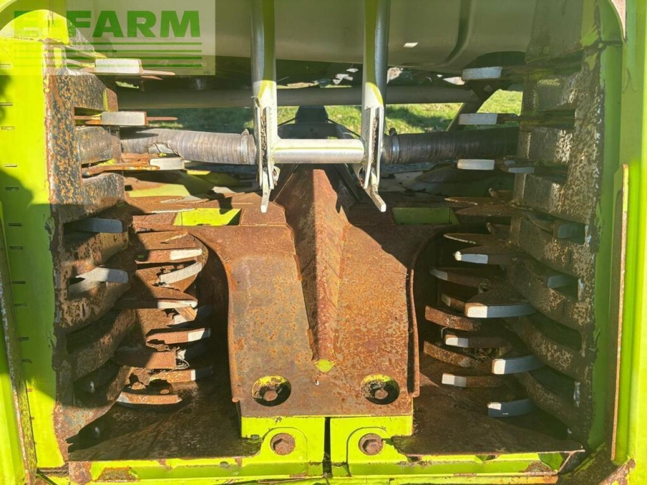 CLAAS orbis 750 ac auto contour, 10-reiher, für jaguar - Accessoire aux ensileuses: photos 5 CLAAS orbis 750 ac auto contour, 10-reiher, für jaguar - Accessoire aux ensileuses: photos 5