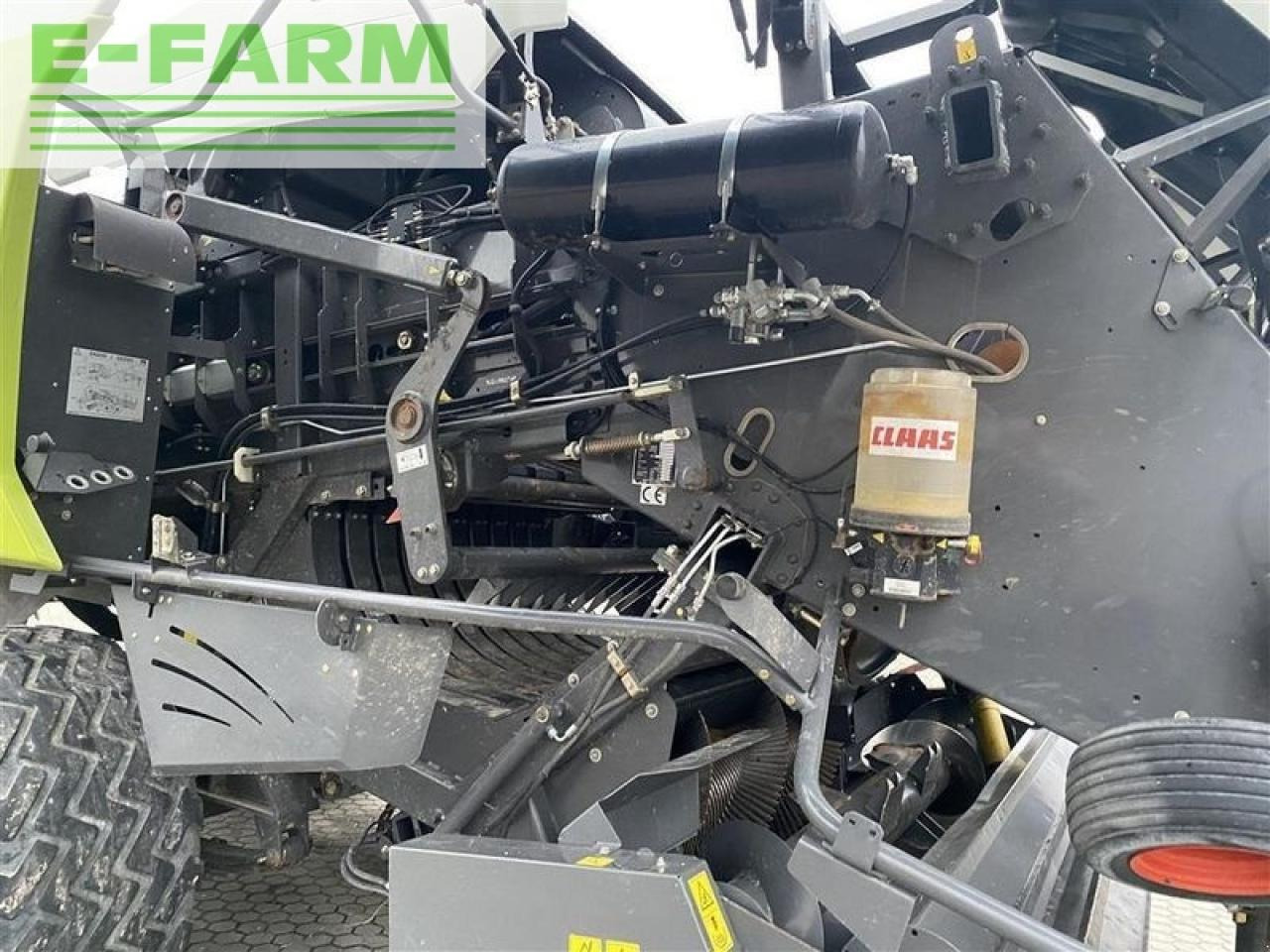 Presse à balles cubiques CLAAS quadrant 5200 fc tandem: photos 8