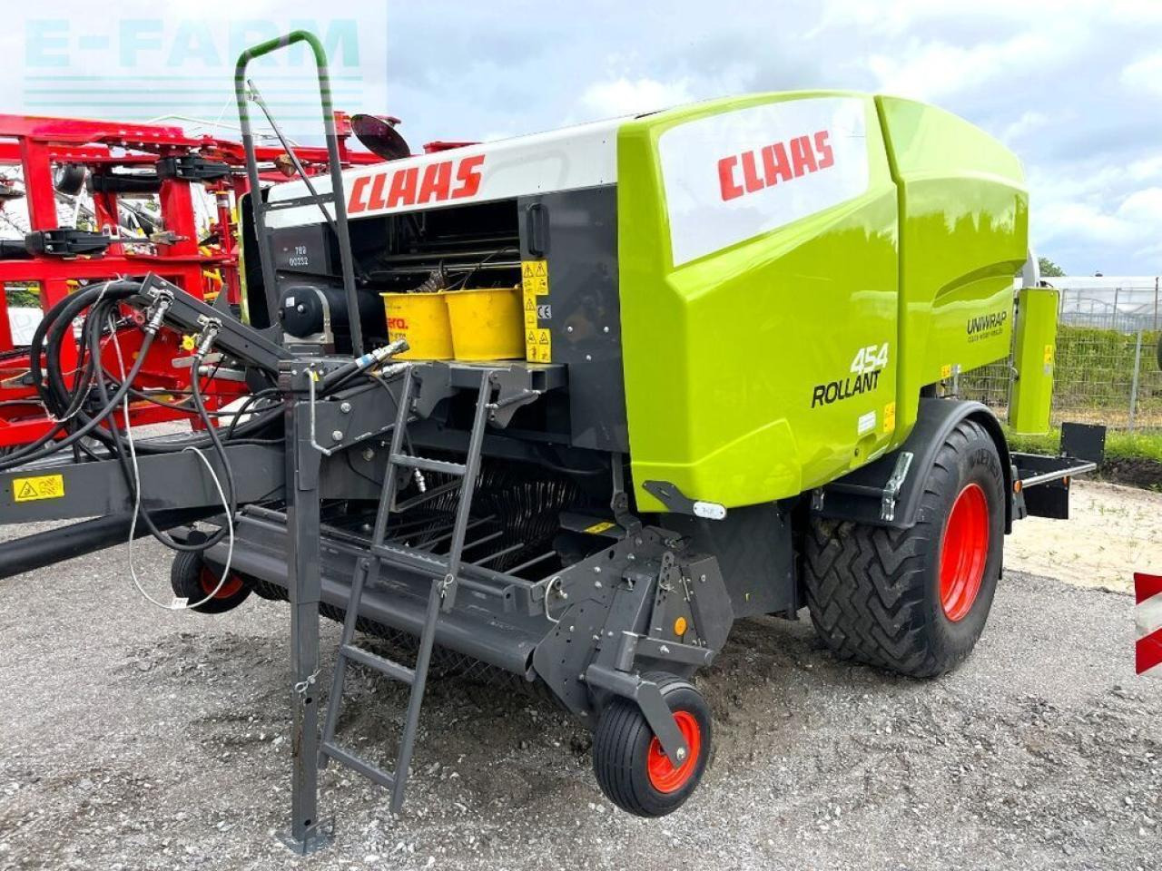 CLAAS rollant 454 rc pro uniwrap - Presse à balles cubiques: photos 1 CLAAS rollant 454 rc pro uniwrap - Presse à balles cubiques: photos 1