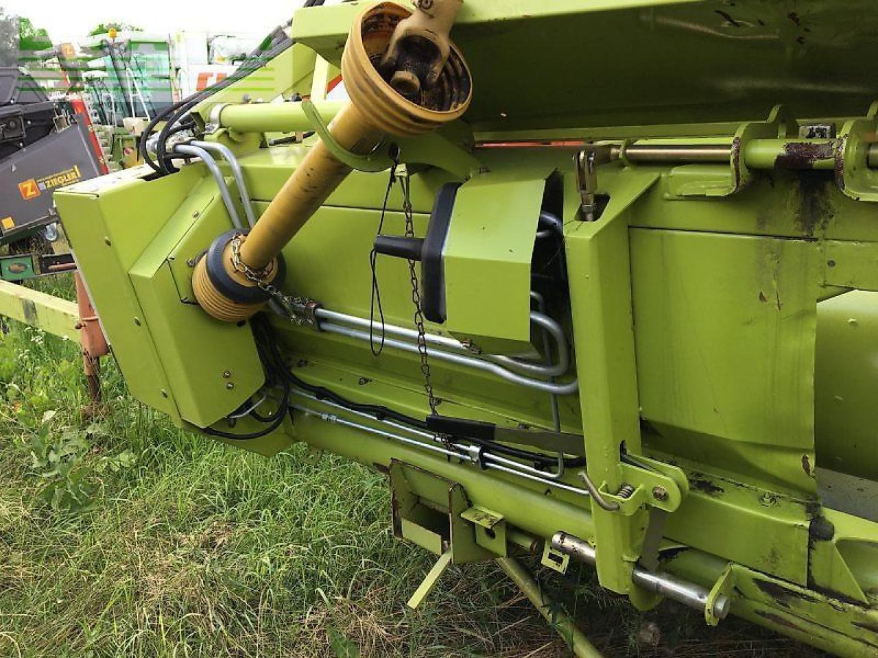 CLAAS schneidwerk c430 - Accessoire aux ensileuses: photos 4 CLAAS schneidwerk c430 - Accessoire aux ensileuses: photos 4