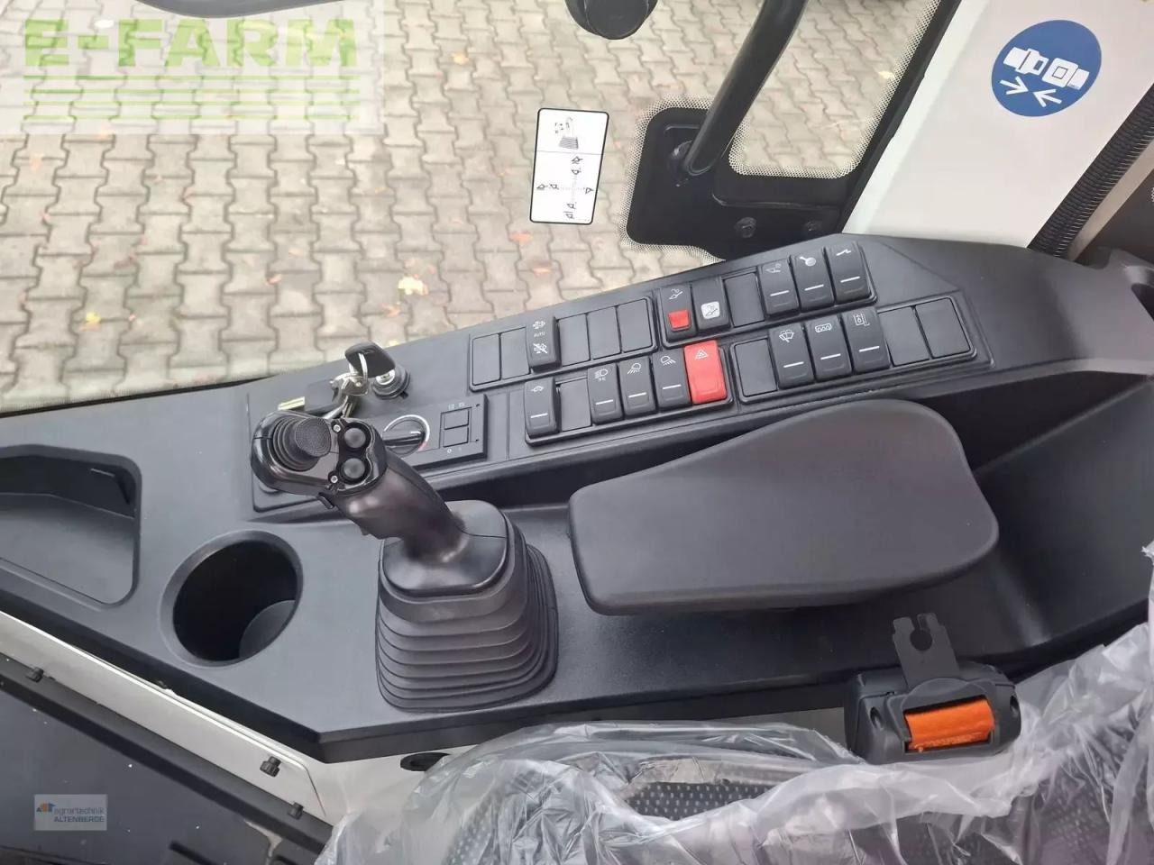 Mini pelle CLAAS torion 530: photos 11