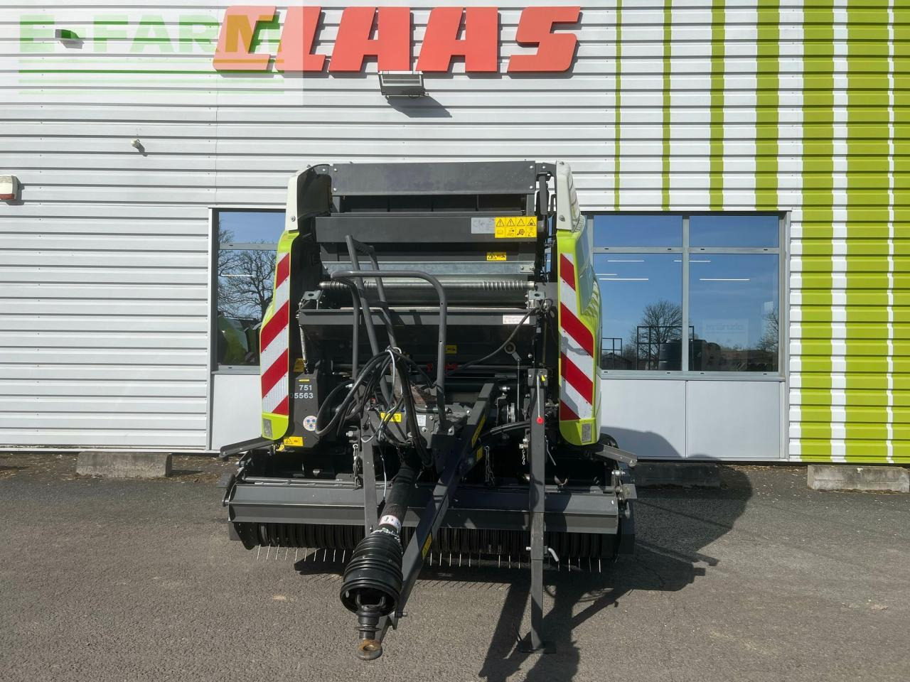 Presse à balles cubiques CLAAS variant 465 rc: photos 8