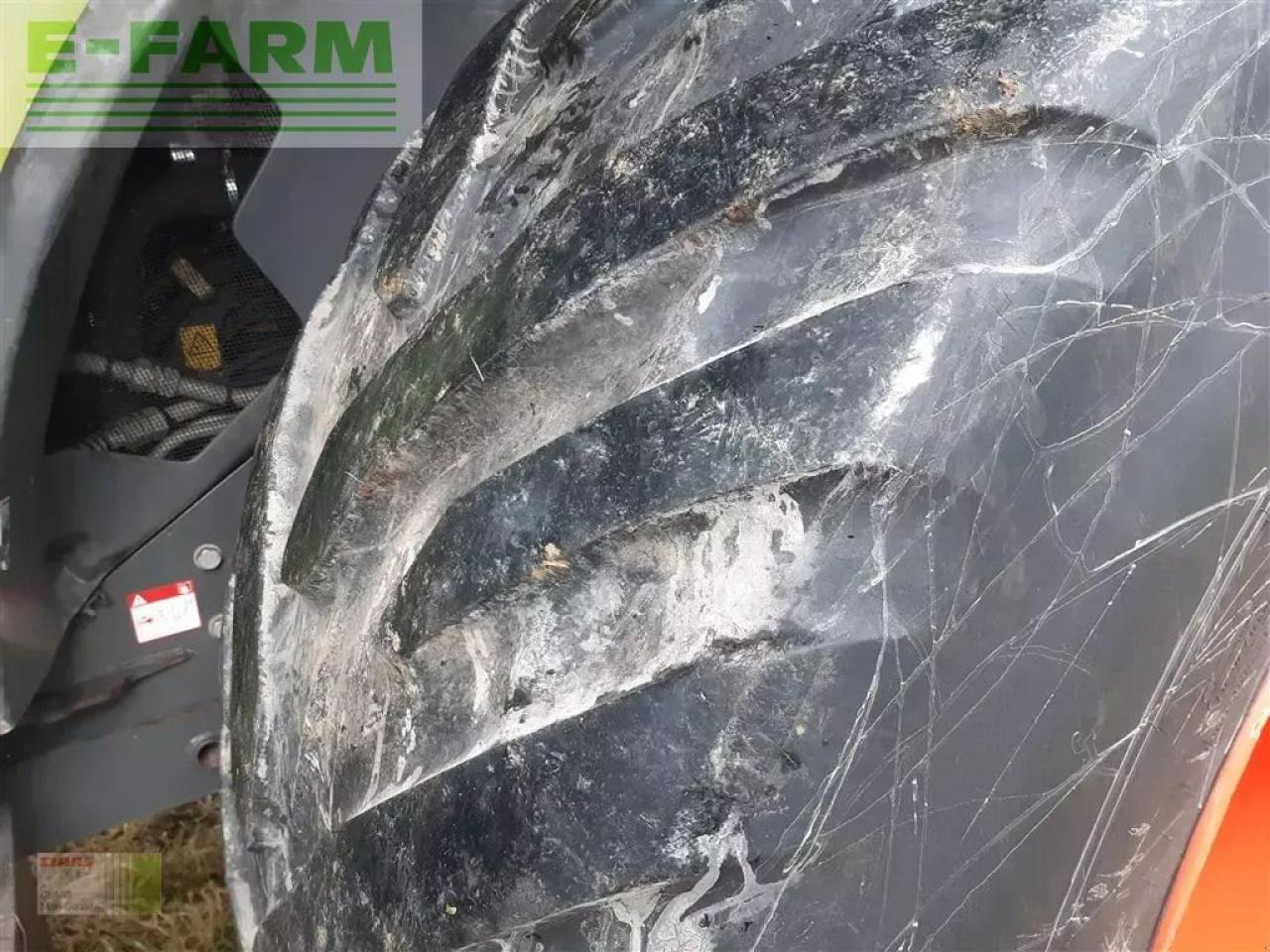 Pulvé automoteur CLAAS xerion 4000 saddle trac SADDLE TRAC: photos 16