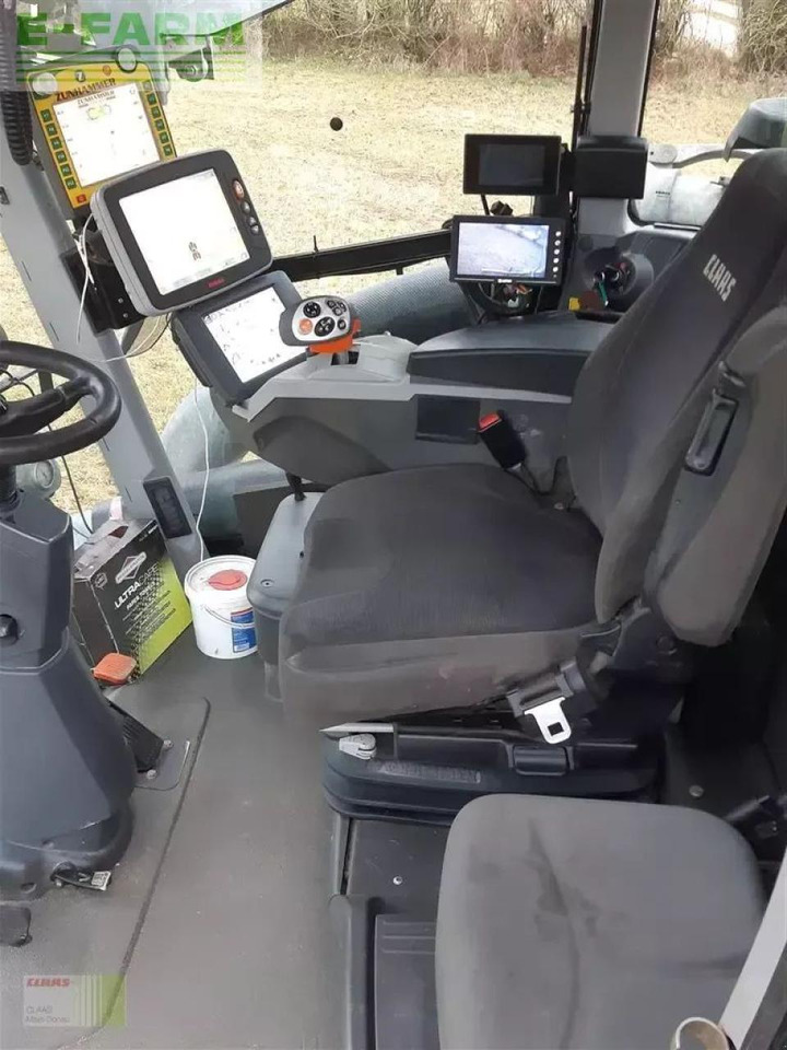 Pulvé automoteur CLAAS xerion 4000 saddle trac SADDLE TRAC: photos 18