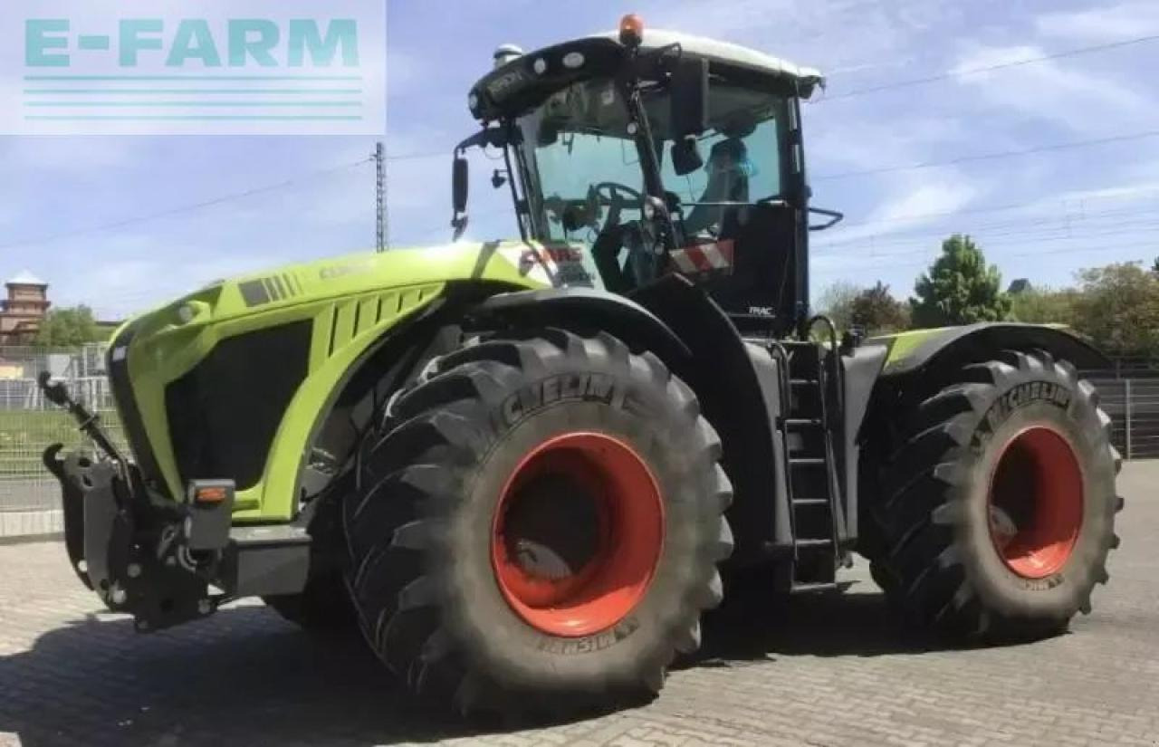 CLAAS xerion 4200 trac TRAC - Tracteur agricole: photos 1 CLAAS xerion 4200 trac TRAC - Tracteur agricole: photos 1