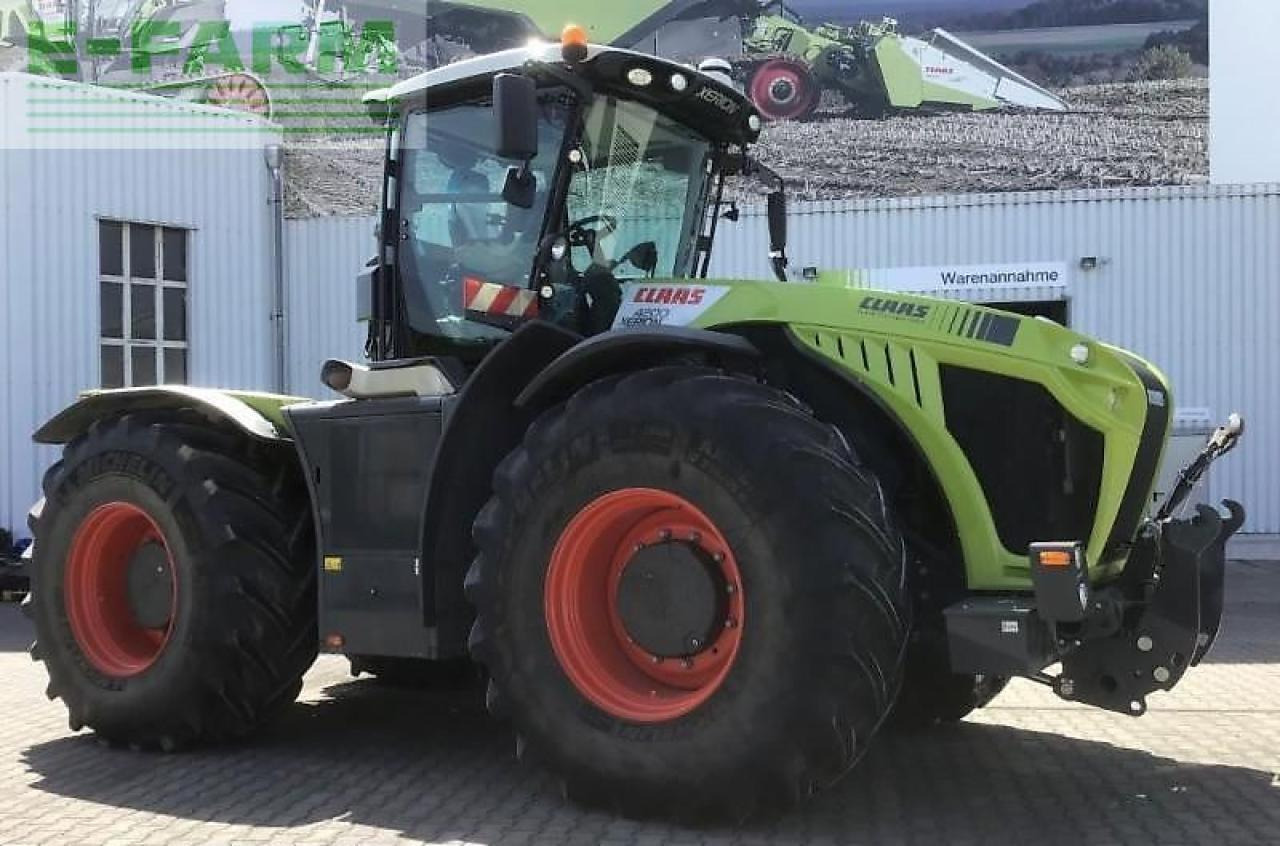 CLAAS xerion 4200 trac TRAC - Tracteur agricole: photos 4 CLAAS xerion 4200 trac TRAC - Tracteur agricole: photos 4