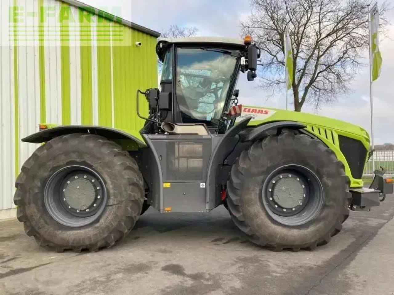 CLAAS xerion 4200 trac vc TRAC VC - Tracteur agricole: photos 4 CLAAS xerion 4200 trac vc TRAC VC - Tracteur agricole: photos 4