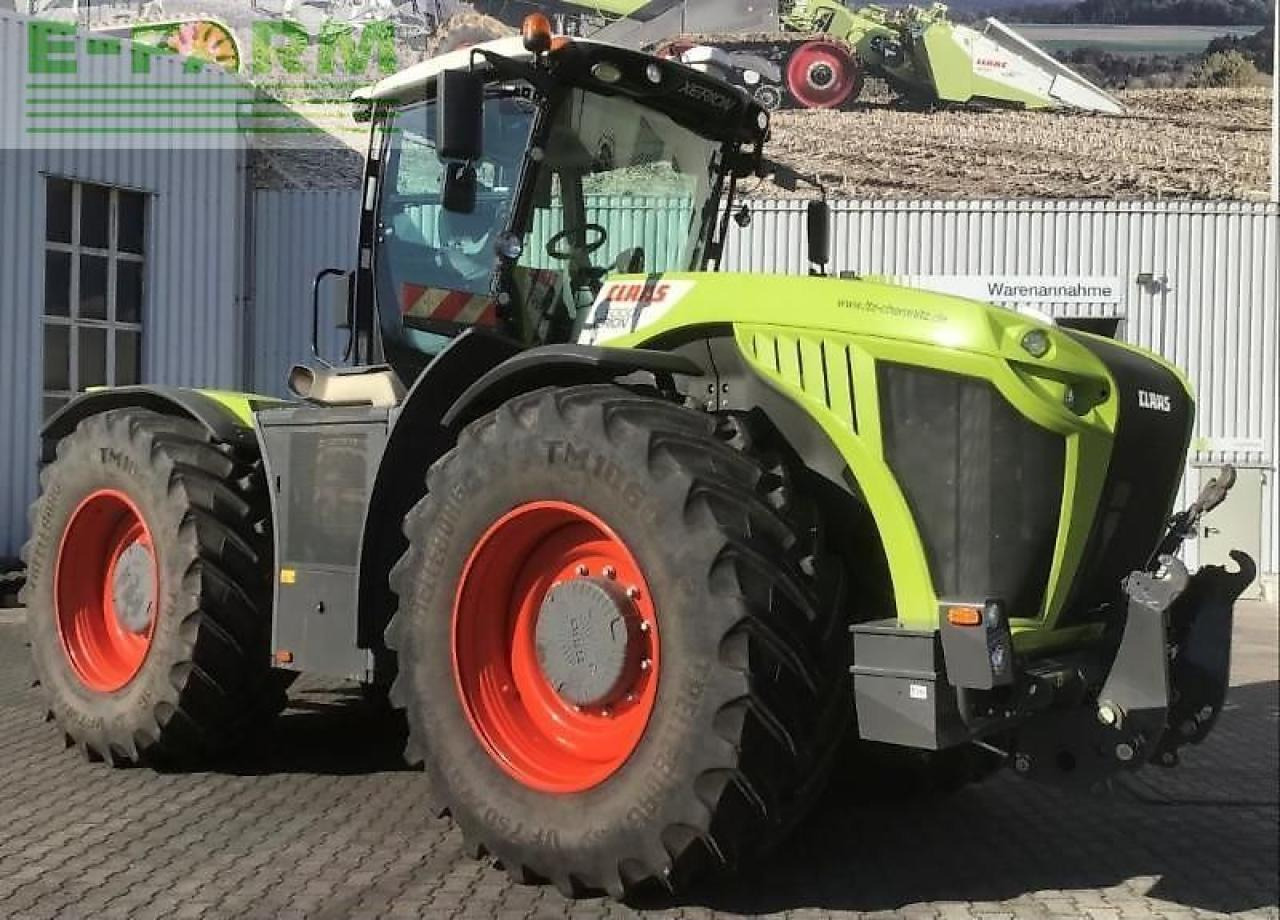 CLAAS xerion 5000 vc - Tracteur agricole: photos 2 CLAAS xerion 5000 vc - Tracteur agricole: photos 2