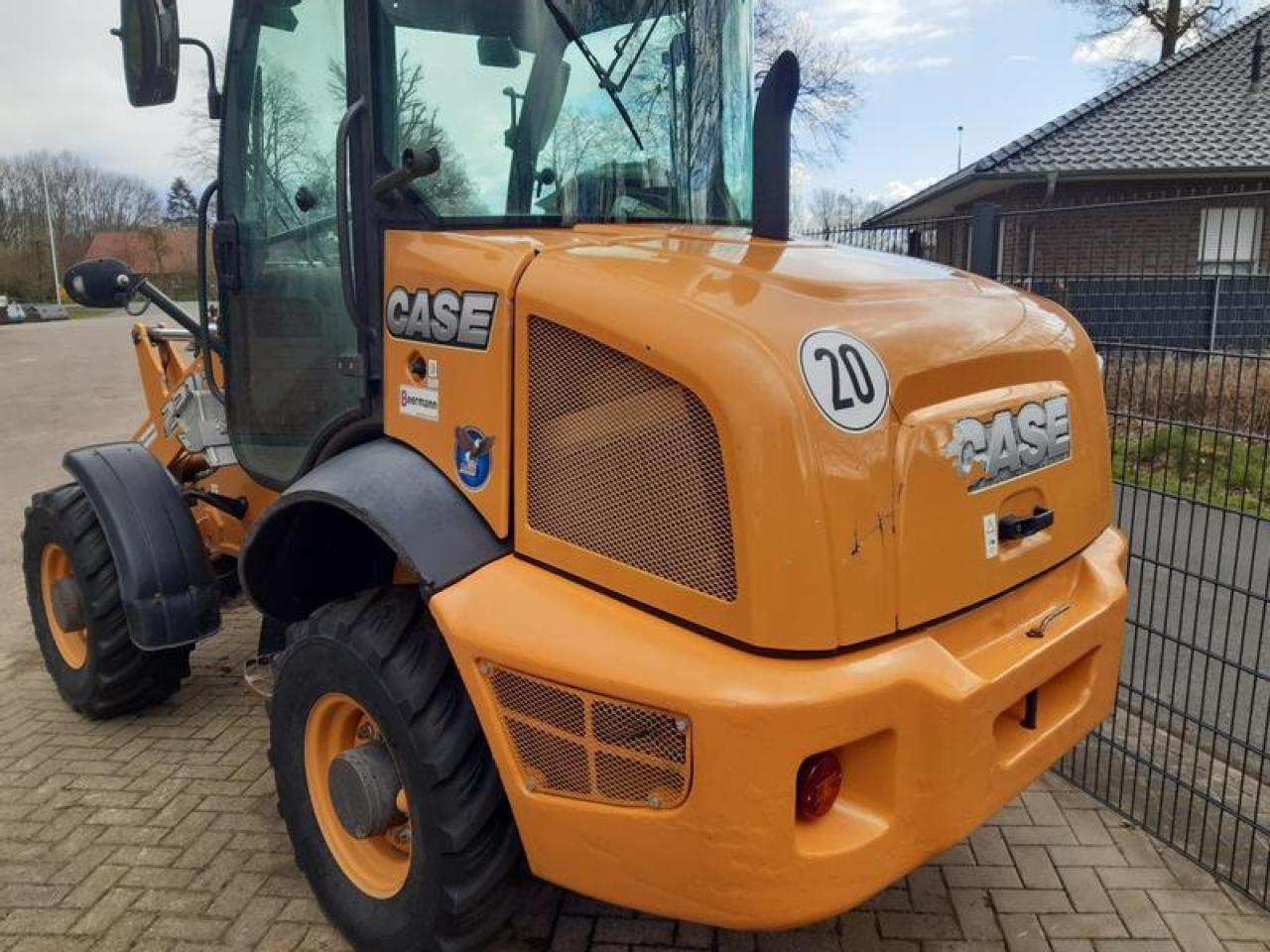 Case-IH 221 f - Chargeuse sur pneus: photos 2 Case-IH 221 f - Chargeuse sur pneus: photos 2