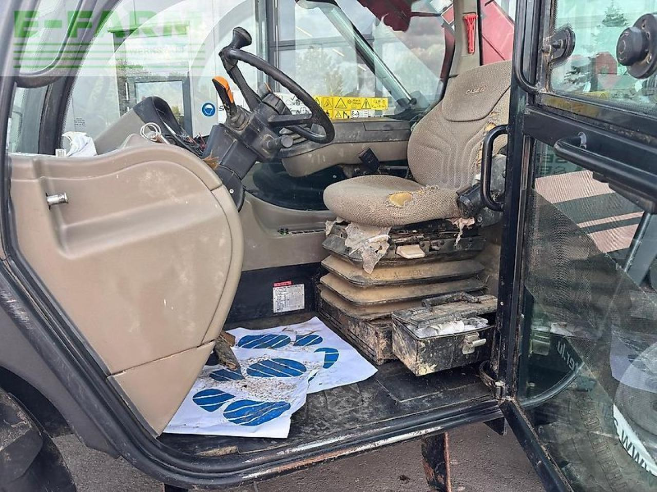 Chariot télescopique Case-IH 742 farmlift nur 3330 std.: photos 8 Chariot télescopique Case-IH 742 farmlift nur 3330 std.: photos 8