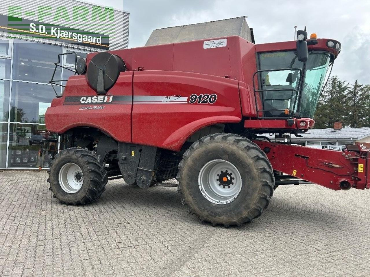 Case-IH 9120 - Moissonneuse-batteuse: photos 3 Case-IH 9120 - Moissonneuse-batteuse: photos 3