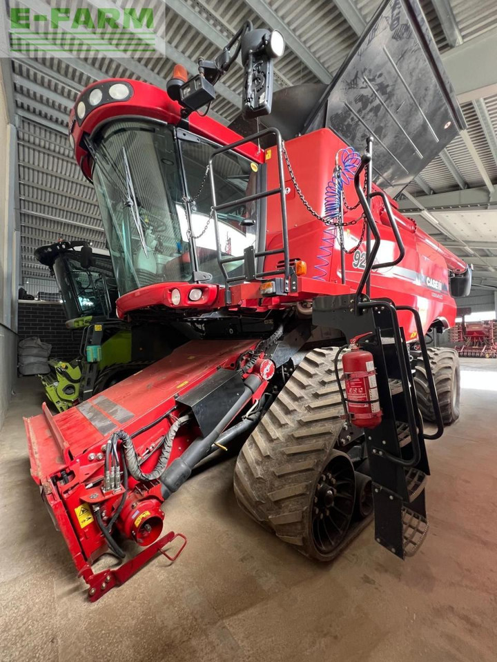Case-IH 9230 AXIAL-FLOW - Moissonneuse-batteuse: photos 3 Case-IH 9230 AXIAL-FLOW - Moissonneuse-batteuse: photos 3