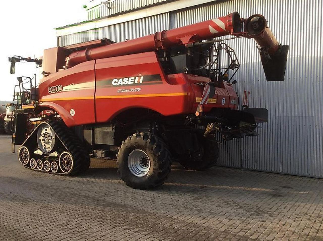Case-IH axial 9230 - Moissonneuse-batteuse: photos 2 Case-IH axial 9230 - Moissonneuse-batteuse: photos 2