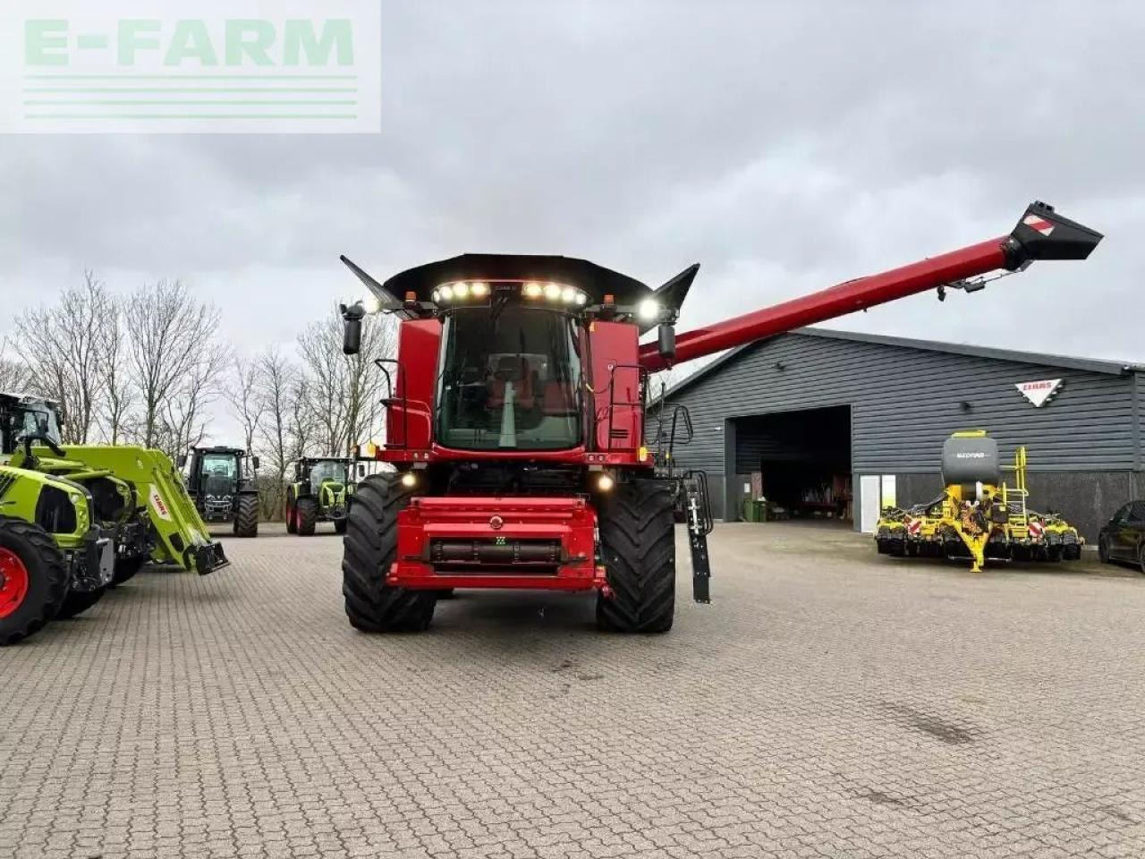 Case-IH axial flow 8250 - Moissonneuse-batteuse: photos 2 Case-IH axial flow 8250 - Moissonneuse-batteuse: photos 2