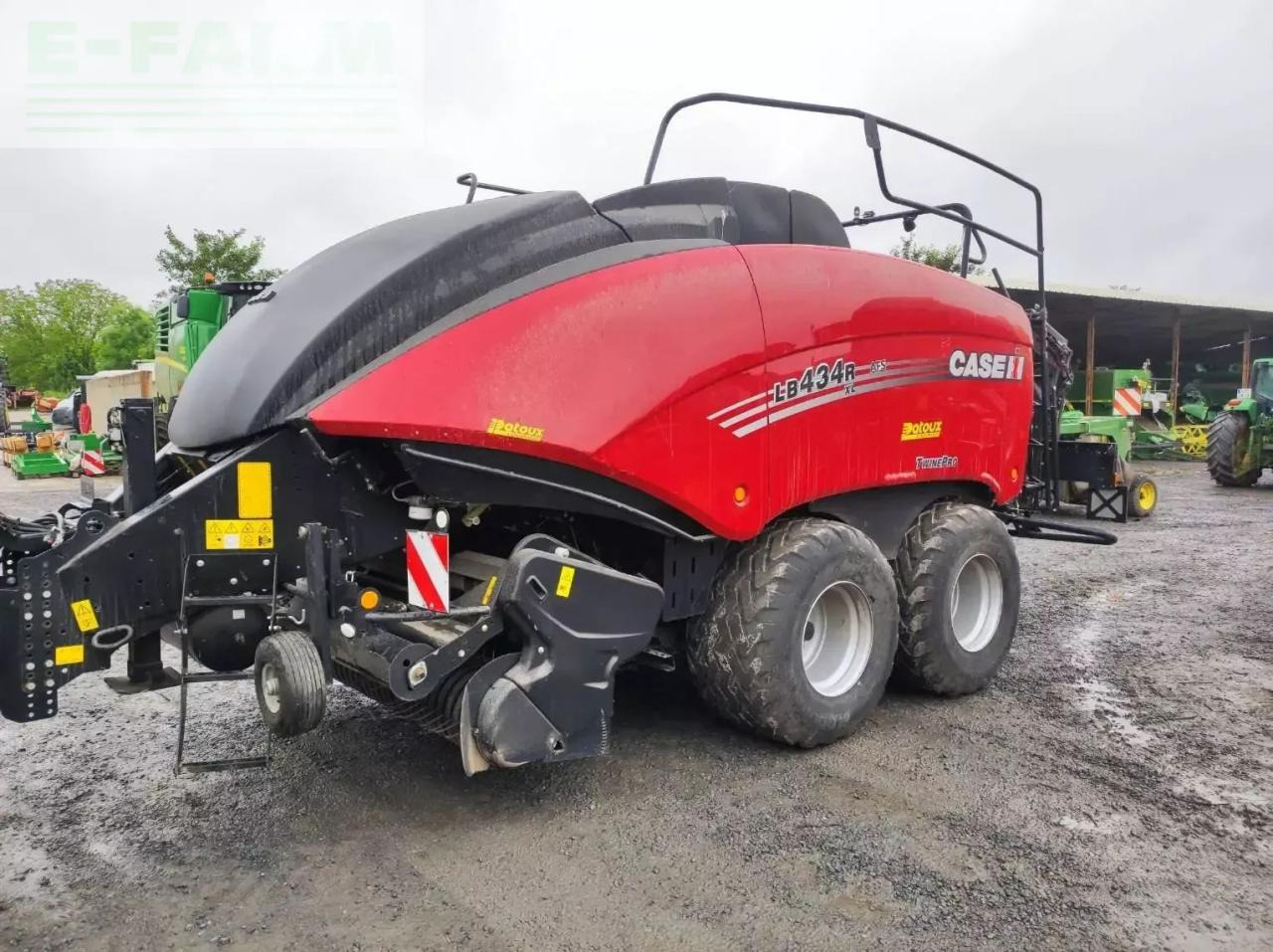 Case-IH lb434r xl - Presse à balles cubiques: photos 1 Case-IH lb434r xl - Presse à balles cubiques: photos 1