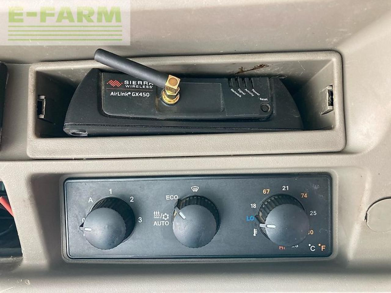 Tracteur agricole Case-IH optum 300 cvx CVX: photos 13