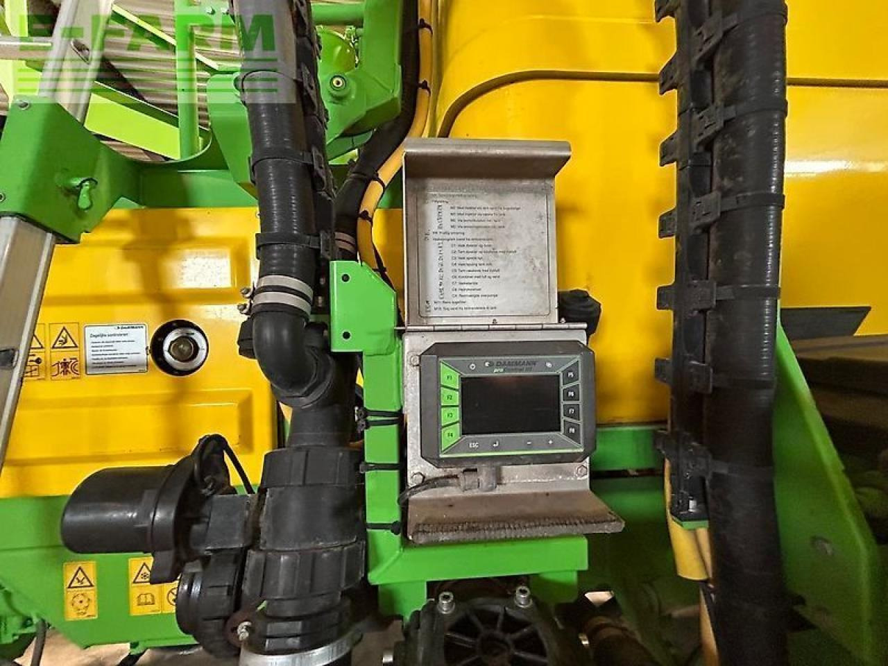 Dammann profi-class 10030 - Pulvérisateur traîné: photos 3 Dammann profi-class 10030 - Pulvérisateur traîné: photos 3