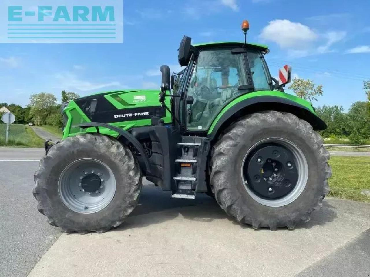 Deutz-Fahr 8280 ttv - Tracteur agricole: photos 3 Deutz-Fahr 8280 ttv - Tracteur agricole: photos 3