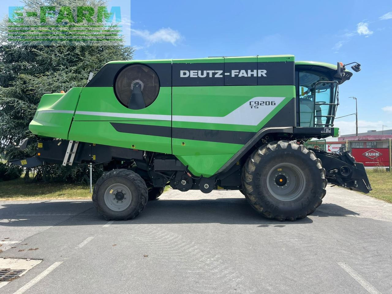 Deutz-Fahr C9206 TS - Moissonneuse-batteuse: photos 4 Deutz-Fahr C9206 TS - Moissonneuse-batteuse: photos 4