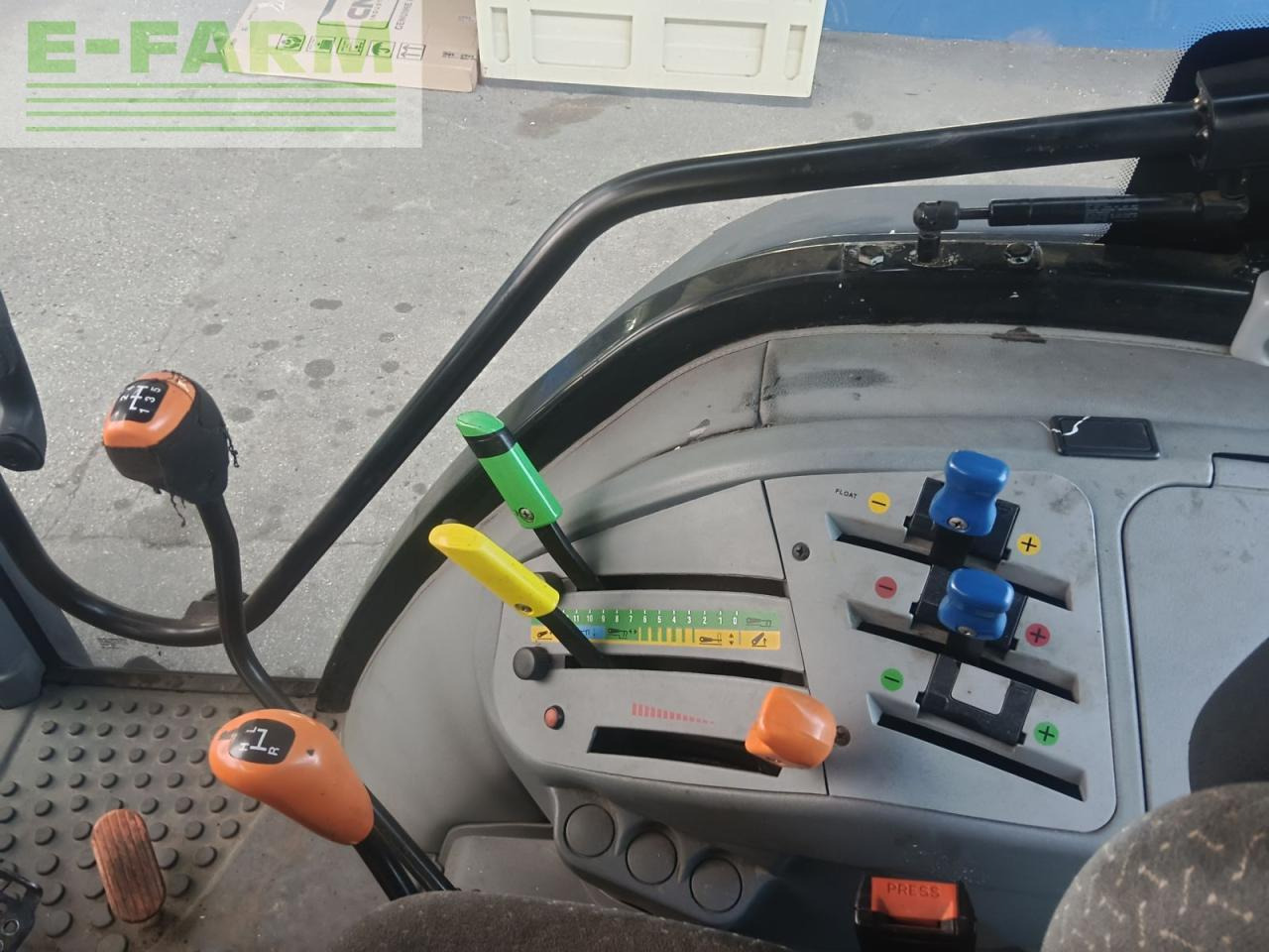 Deutz-Fahr agroplus 320 ecoline aktion201 Ecoline - Tracteur agricole: photos 4 Deutz-Fahr agroplus 320 ecoline aktion201 Ecoline - Tracteur agricole: photos 4